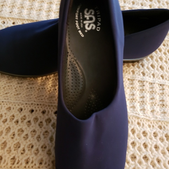 SAS Shoes - NWOT 💗💗💗SAS TRIPAD NAVY LOAFERS💗💗💗